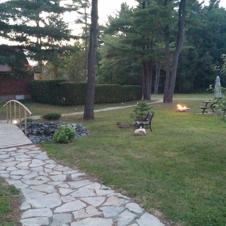 Motel Les Pins グランビー エクステリア 写真